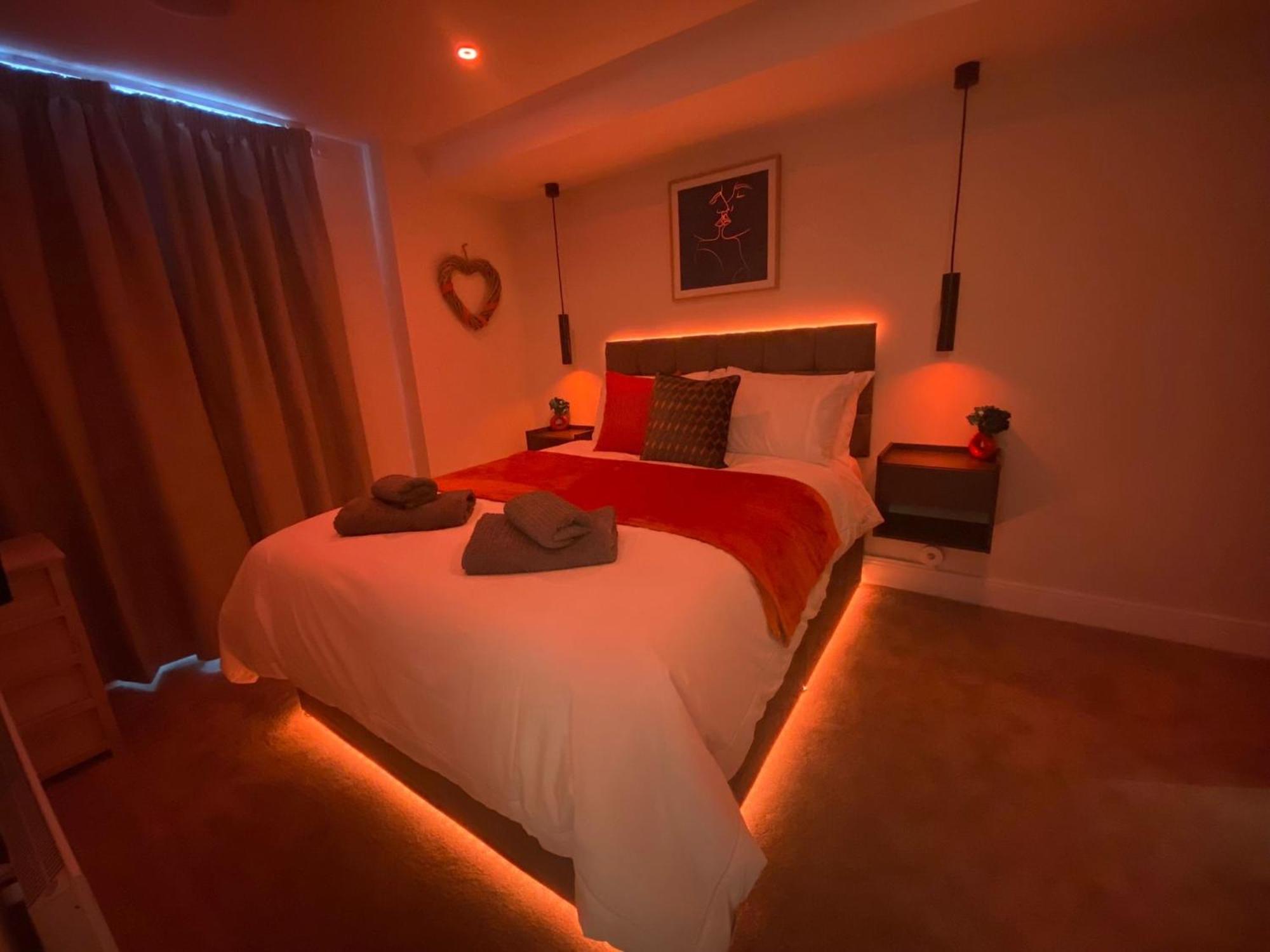 Luxury 1 Bedroom Apartment - Rock Mill 14 Stony Middleton Extérieur photo